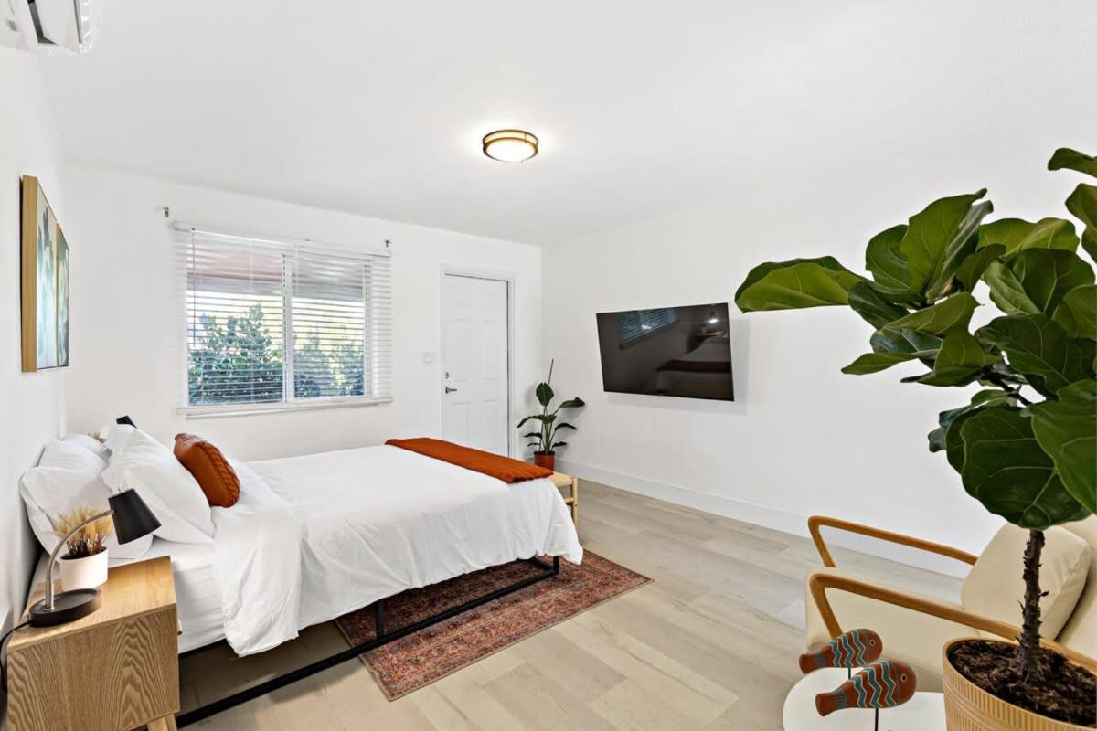 Lovely Rental Unit With Free Parking On Premises 劳德代尔堡 外观 照片