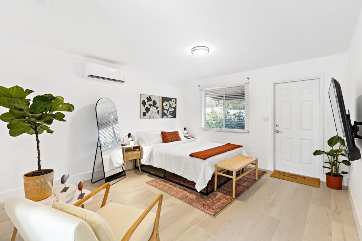 Lovely Rental Unit With Free Parking On Premises 劳德代尔堡 外观 照片